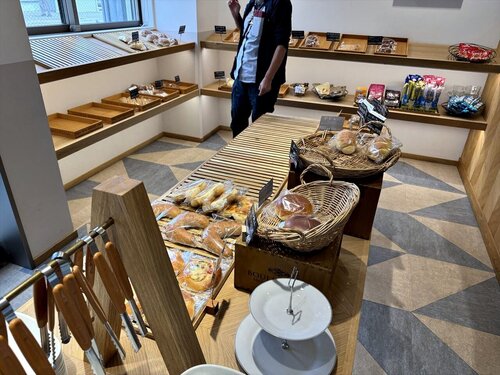 swanbakery03.JPG