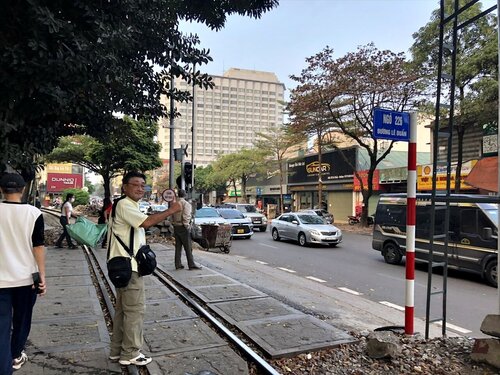 hanoi320.JPG