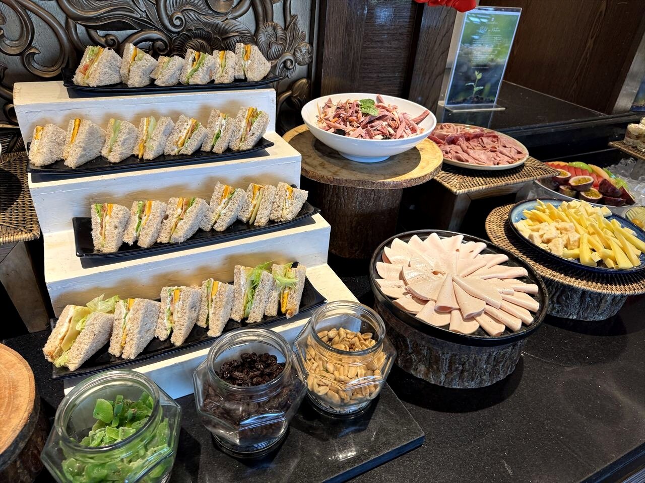 https://catalina.sakura.ne.jp/blog/images/25thailand196.JPG