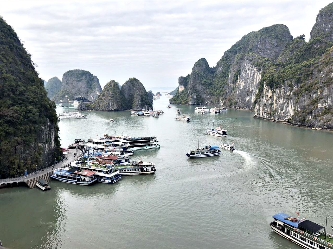 https://catalina.sakura.ne.jp/blog/images/hanoi162.JPG