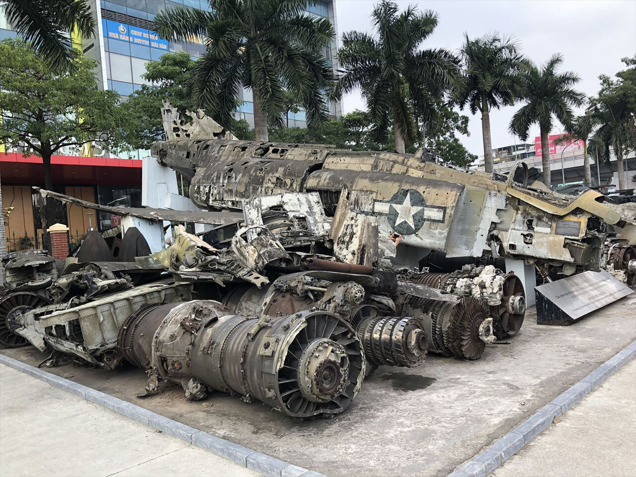 https://catalina.sakura.ne.jp/blog/images/hanoi269.JPG